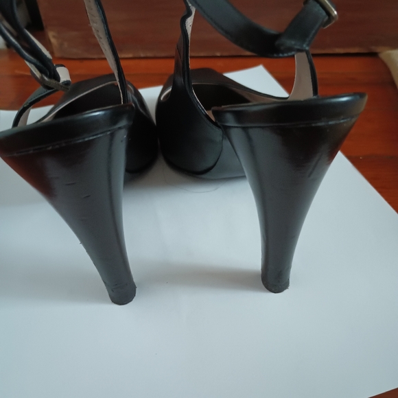 Salvatore Ferragamo black shoes - Picture 7 of 7